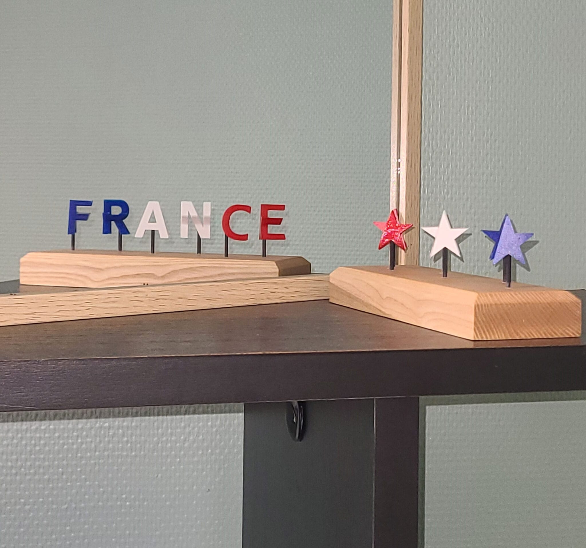 Le Digraphe - Illusions d'optique décoratives - Marques de France