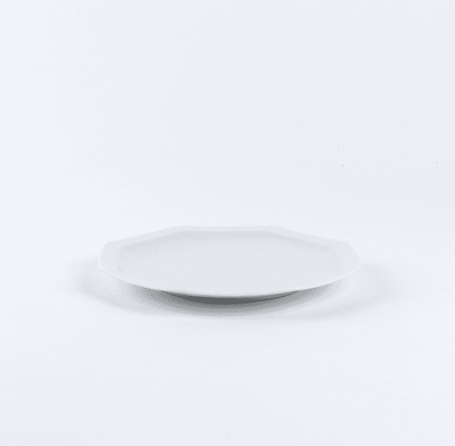 Ogre La Fabrique - L’assiette à dessert en porcelaine octogonale blanche de Limoges