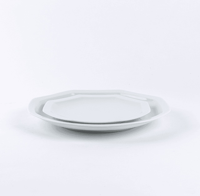 Ogre La Fabrique - L’assiette à dessert en porcelaine octogonale blanche de Limoges