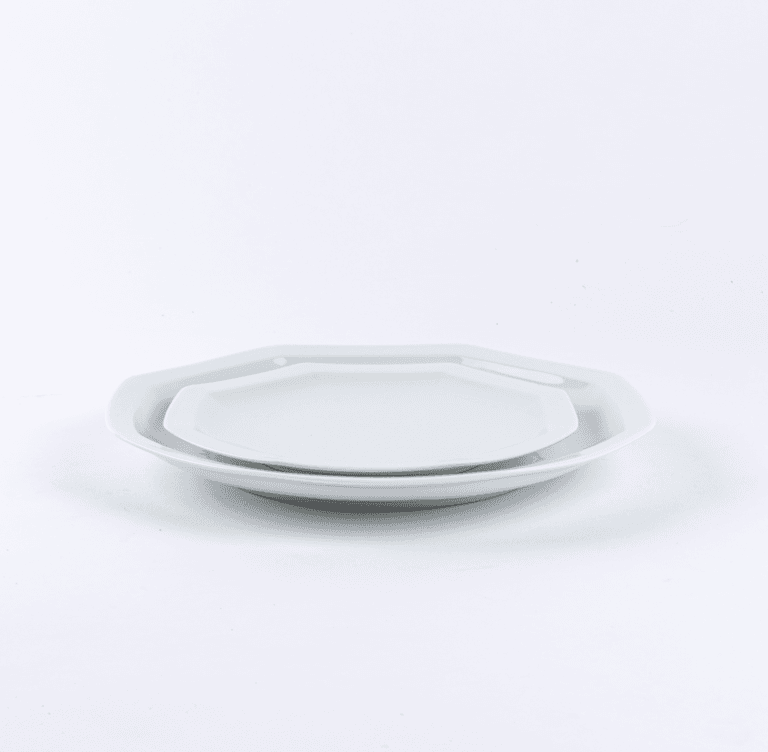 Ogre La Fabrique - L’assiette à dessert en porcelaine octogonale blanche de Limoges
