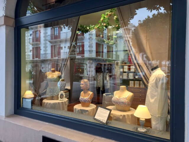 boutique fleurs pois cie saint jean de luz 2 Boutique Fleurs pois et cie à Saint-Jean-de-Luz