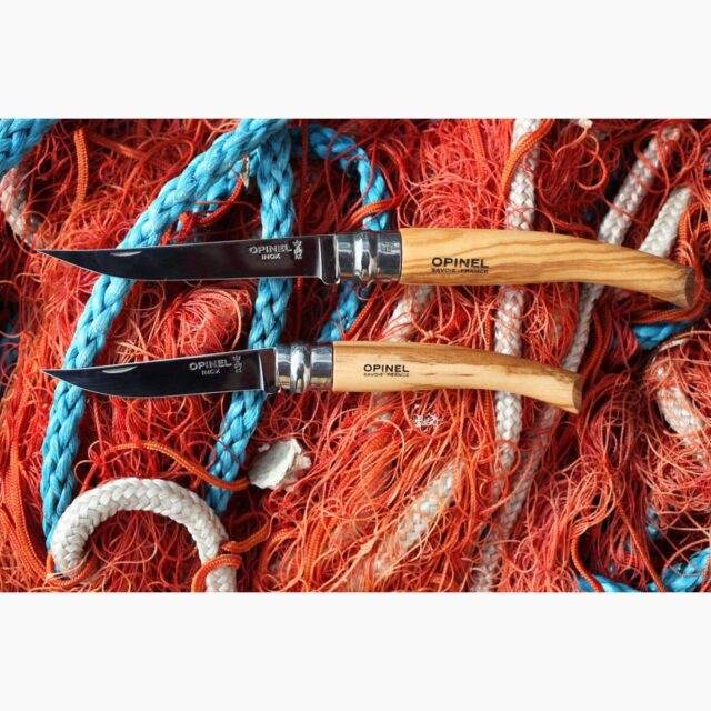 Opinel - Couteau de Poche Effilé 10 Olivier - Lame acier inoxydable Poliglace 10 cm - Manche Bois - Made in France - Lever filets de poisson