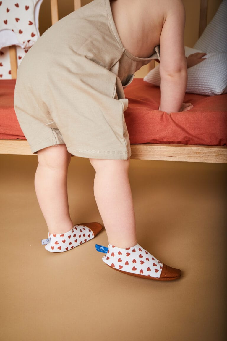 Chaussons souples Made in France pour la crèche, la piscine