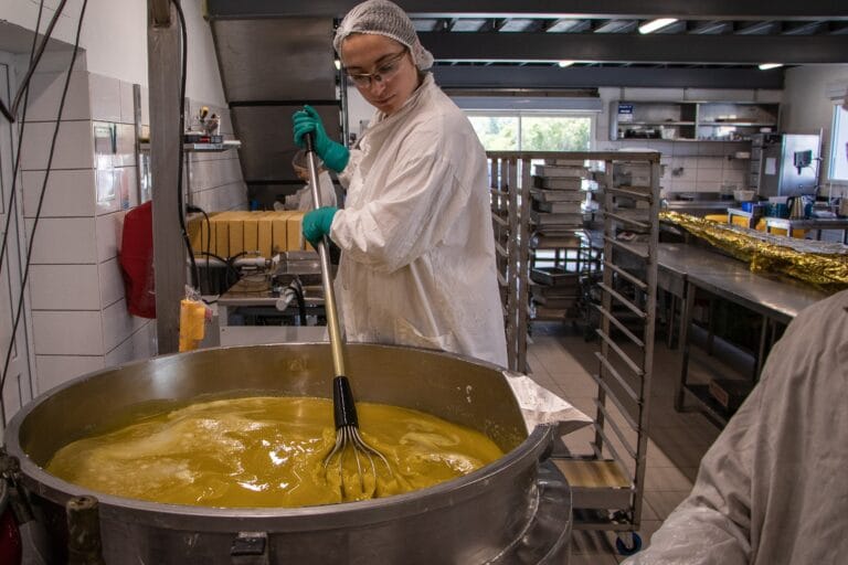 Louise Émoi - Atelier de fabrication de savons et produits cosmétiques