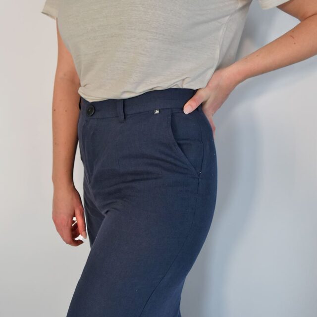Aatise - pantalon femme taille mi-haute zhéa 100% lin marine