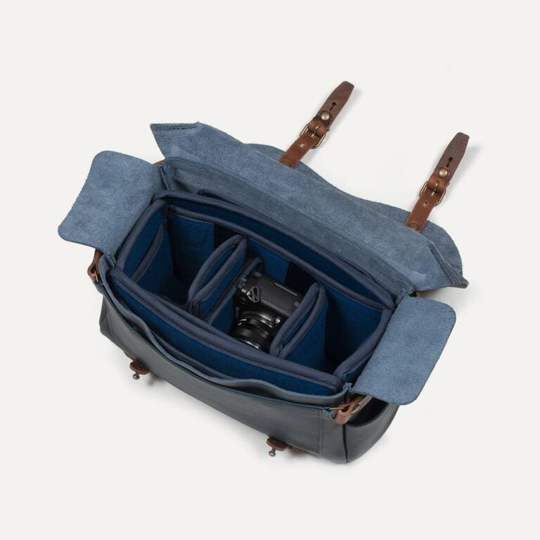 Bleu De Chauffe - Sac photo Bologne S en cuir - Bleu Marin