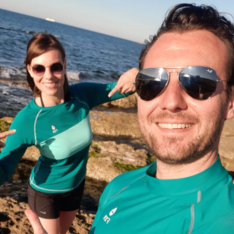 F2M - Rashguard UPF50+ durable manches courtes homme