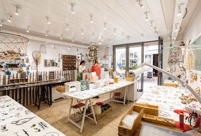 Retour de plage boutique bijoux fantaisie ile de RE Atelier boutique Retour de Plage de Saint-Martin-de-Ré