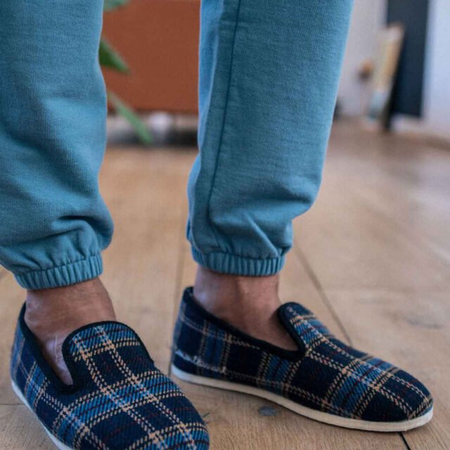 Montlimart - CHAUSSONS MARTIN CARREAUX