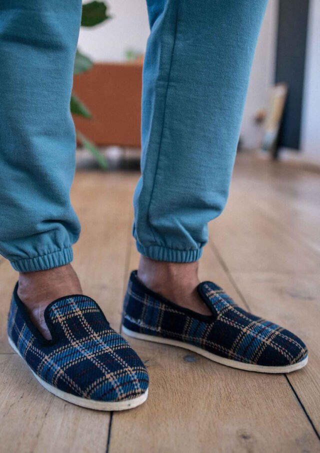 Montlimart - CHAUSSONS MARTIN CARREAUX