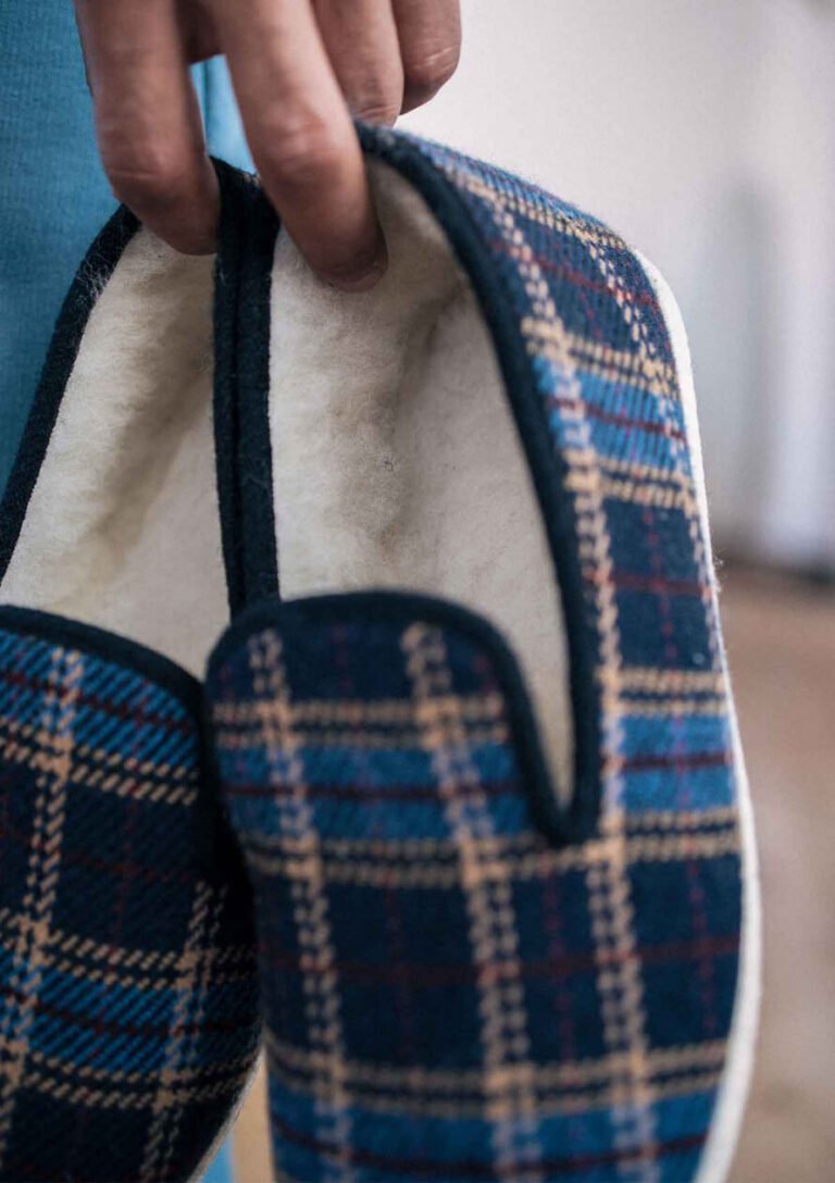 Montlimart - CHAUSSONS MARTIN CARREAUX