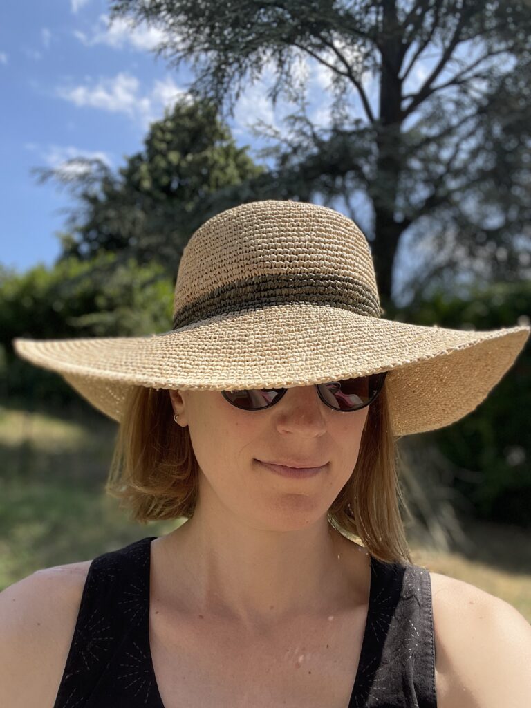 Chapeau en raphia