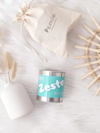 Bougie parfumée Zeste par la marque Pomlie. Pomlie. - Bougie parfumée Zeste
