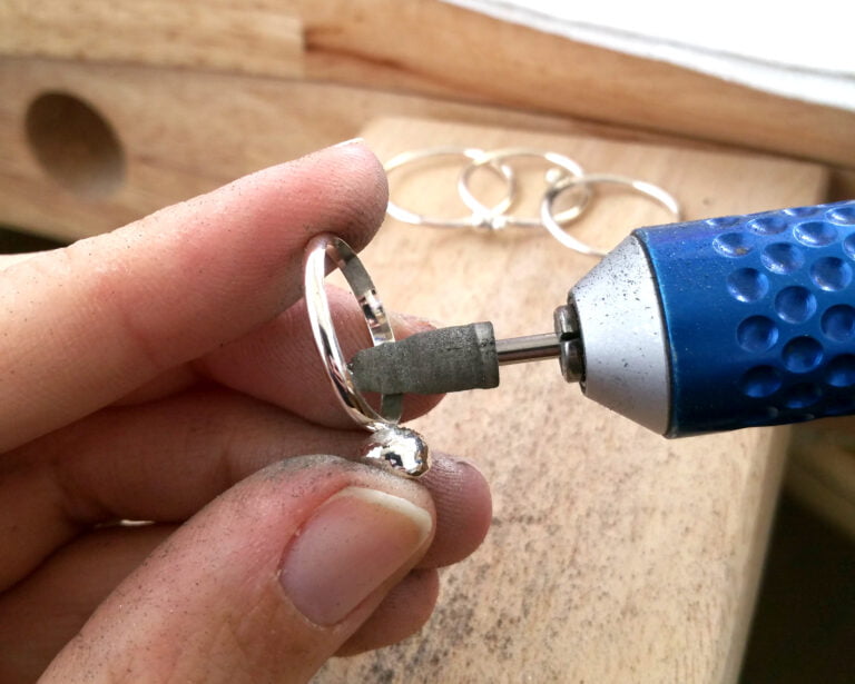 Atelier Désirée Schmidt Paris - Fabrication de bijoux
