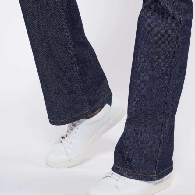1083 - JEANS BOOTCUT 202N EVASE coton bio superdenim flex indigo brut Femme