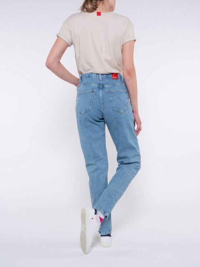 1083 - JEANS MOM 208H DELAVE  flex coton bio indigo clair