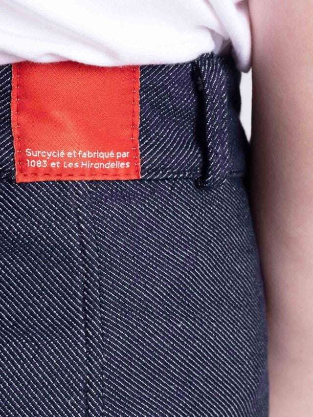 1083 - JUPE JEAN trapeze boutons 292H les hirondelles surcyclee
