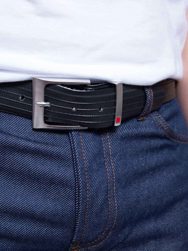 1083 - CEINTURE 802 VOLONTAIRE LA VIE EST BELT surcyclee noir Unisexe
