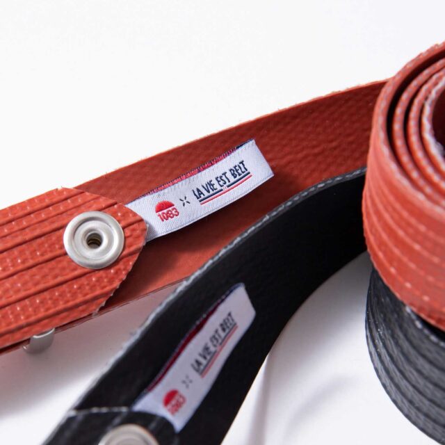 1083 - CEINTURE 803 VOLONTAIRE LA VIE EST BELT surcyclee noir Unisexe