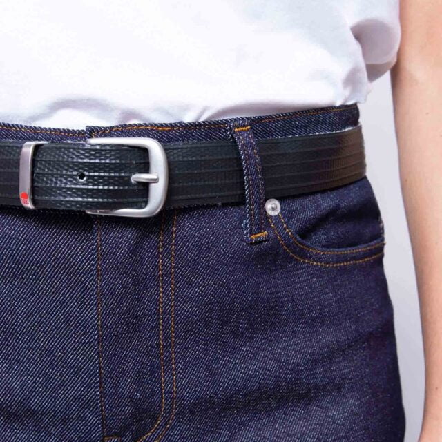 1083 - CEINTURE 803 VOLONTAIRE LA VIE EST BELT surcyclee noir Unisexe
