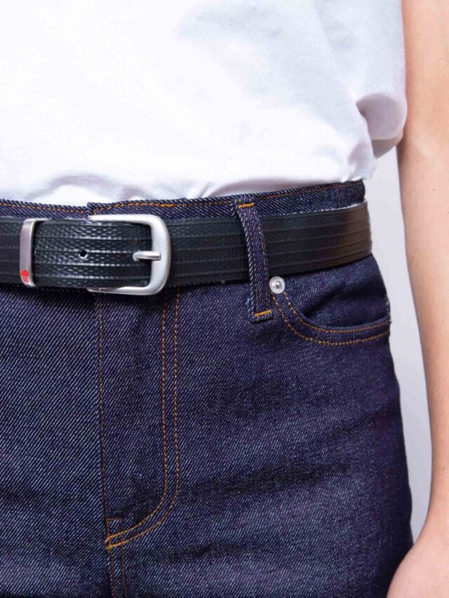 1083 - CEINTURE 803 VOLONTAIRE LA VIE EST BELT surcyclee noir Unisexe