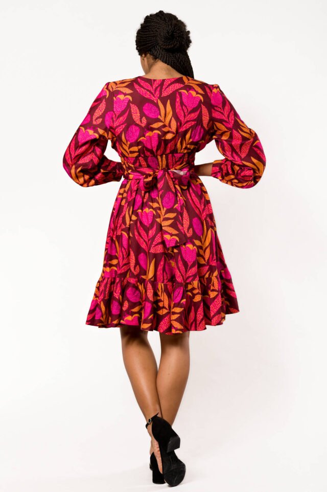 Nevice - Robe évasée à col en V