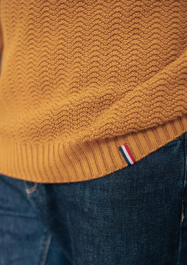 Montlimart - PULL PLANETE OCRE