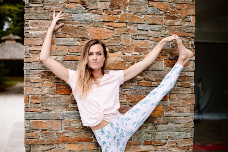 Géopélie - t-shirt et legging de yoga