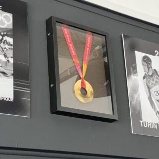 Médaille d'or des JO 2006 de Turin d'Antoine Dénériaz