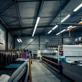 Navailles - atelier de fabrication de fauteuils et chaises de bureau