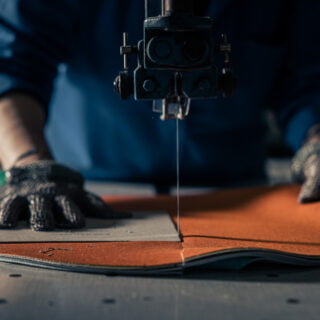 Navailles - atelier de fabrication de fauteuils et chaises de bureau
