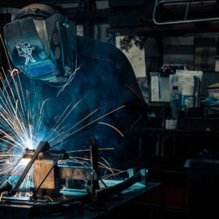 Navailles - atelier de fabrication de fauteuils et chaises de bureau