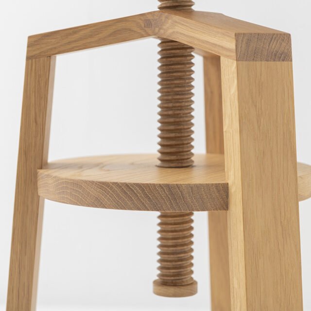 Delavelle - Tabourets à vis en bois - Clock en chêne 40-55 et 55-70 cm