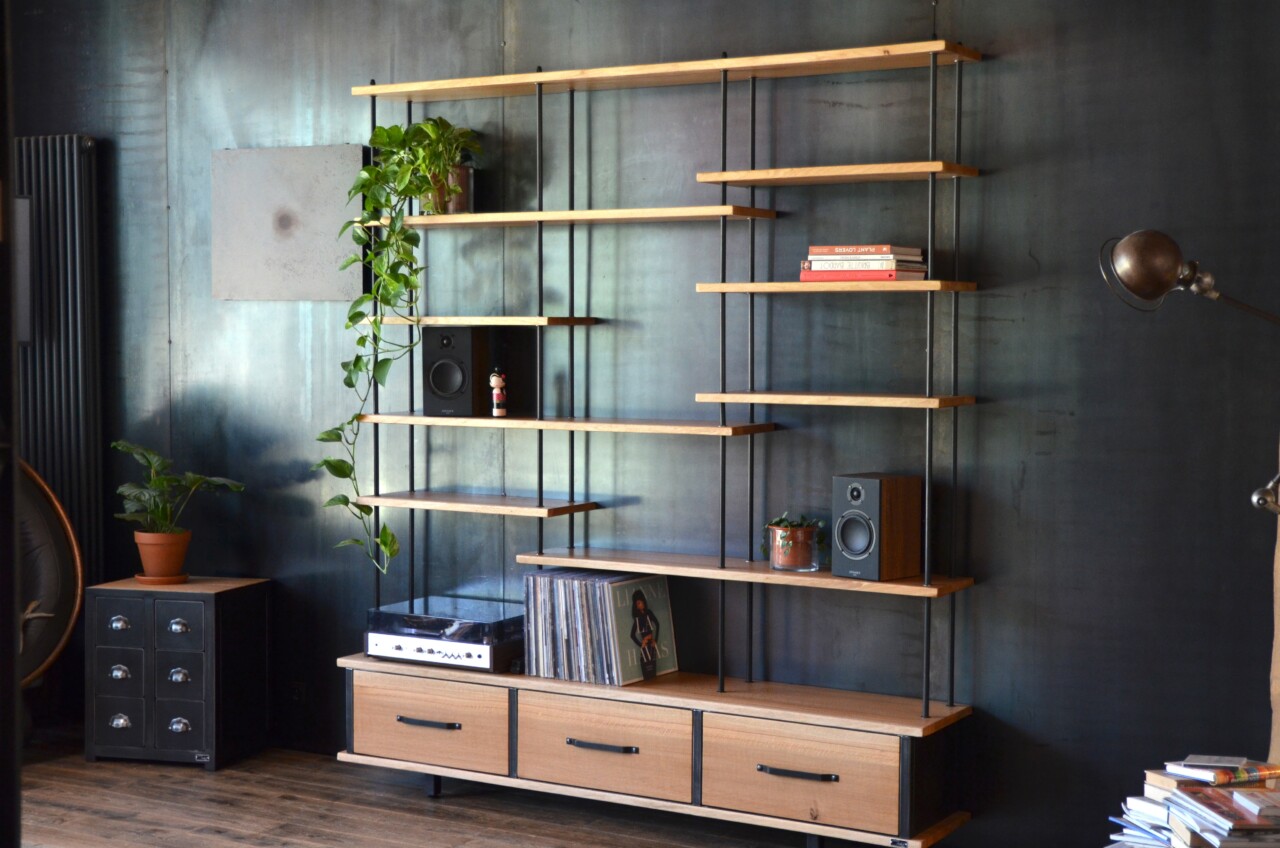Bibliothèque en bois et métal pour Livres et Vinyles sur-mesure Bellona par Micheli Design