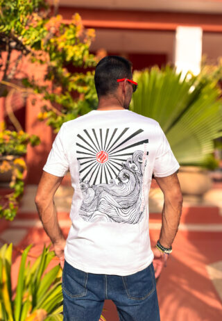 Le Niijima – T-shirt homme made in France et 100% coton bio par la marque Adrenagliss Adrenagliss - Le Niijima – T-shirt homme made in France et 100% coton bio