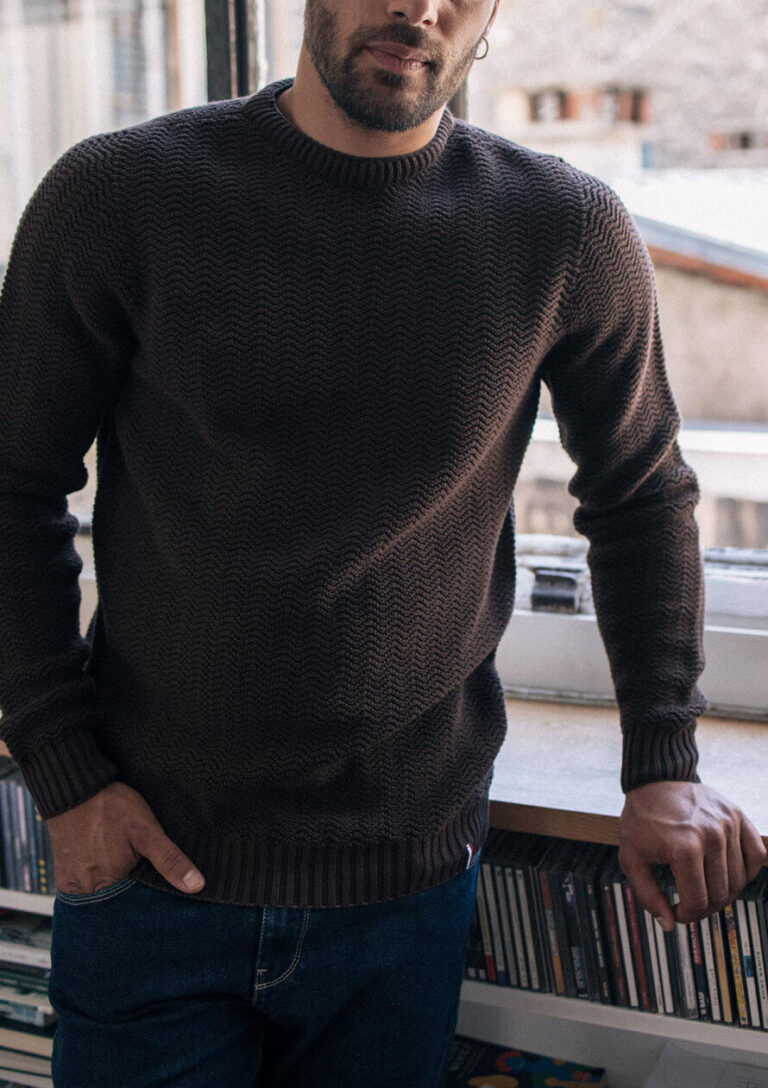 Montlimart - PULL PLANETE MARRON