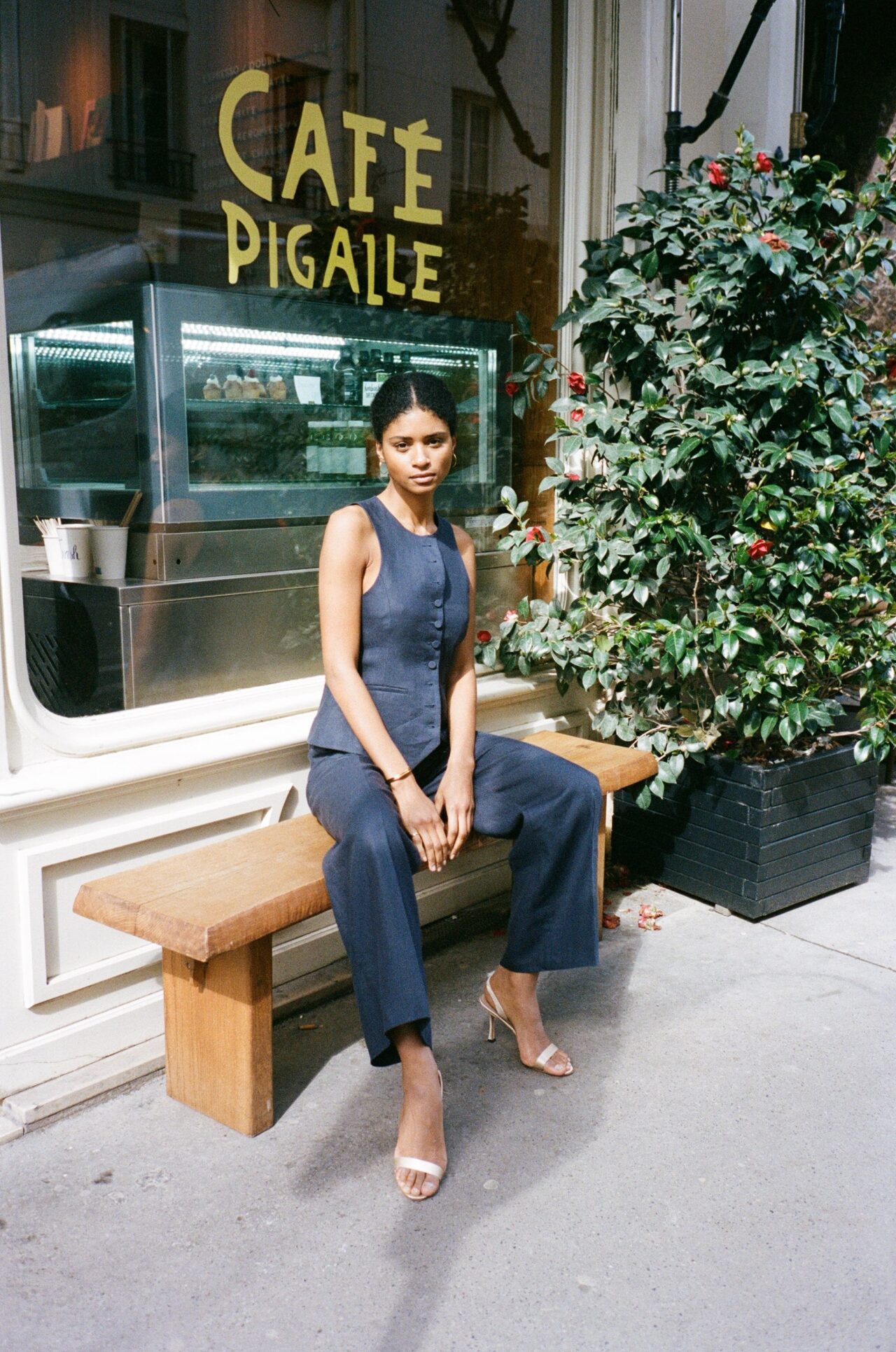Facettes Studio ensemble lin bleu marine upcycling Facettes studio - ensemble lin, gilet et pantalon