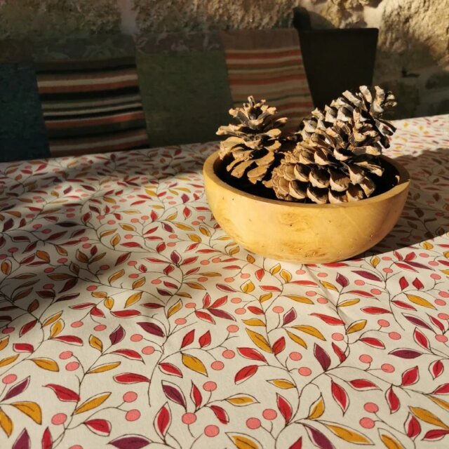 Fleur de Soleil - Nappe enduite Tilleul prune