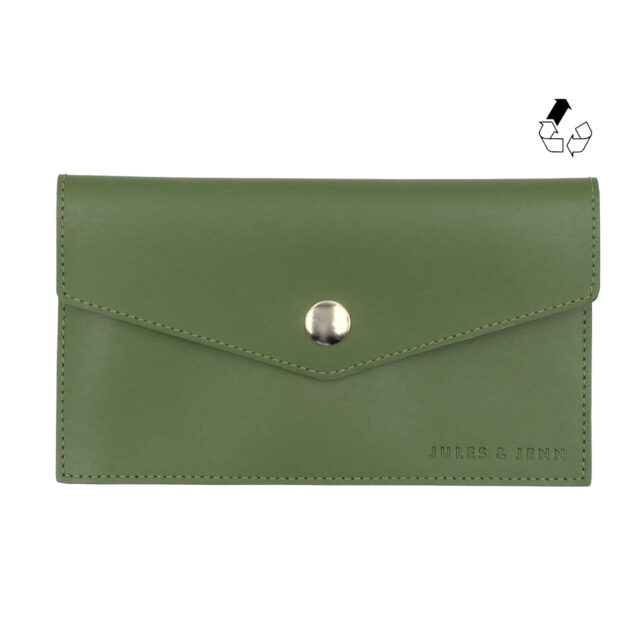 pochette enveloppe cuir upcycle kaki 1 JULES & JENN - Pochette enveloppe cuir lisse upcyclé kaki