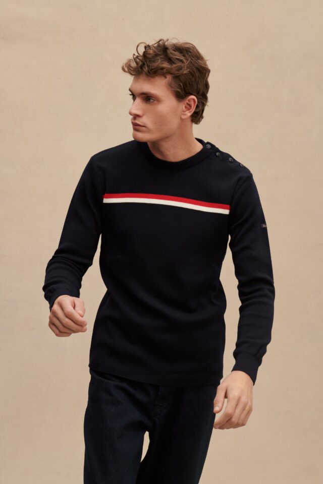 Pull Marin en laine mérinos bleu marine avec rayure pour Homme par la marque Le Minor Le Minor - Pull Marin en laine mérinos bleu marine avec rayure pour Homme
