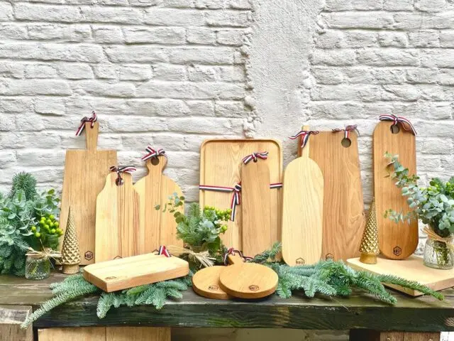 Brut ensemble de planches a decouper en bois massif