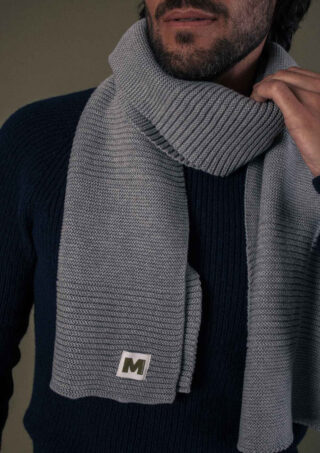 Echarpe Penseur Gris Clair par la marque Montlimart Montlimart - Echarpe Penseur Gris Clair