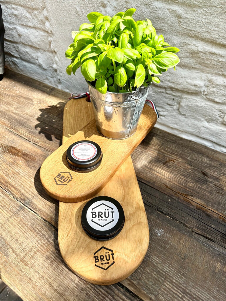 Planches BRÜT - BAUME BEAUTE POUR VOS PLANCHES EN BOIS