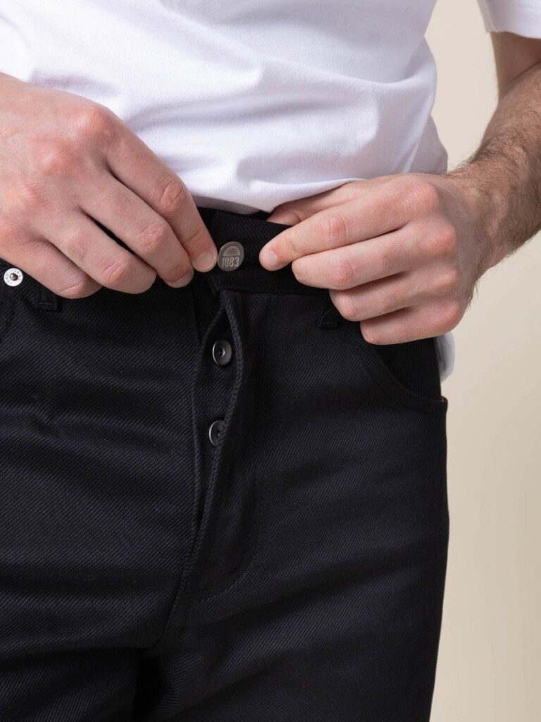 1083 - JEANS DROIT 101N coton bio denimoriginal uni noir Homme