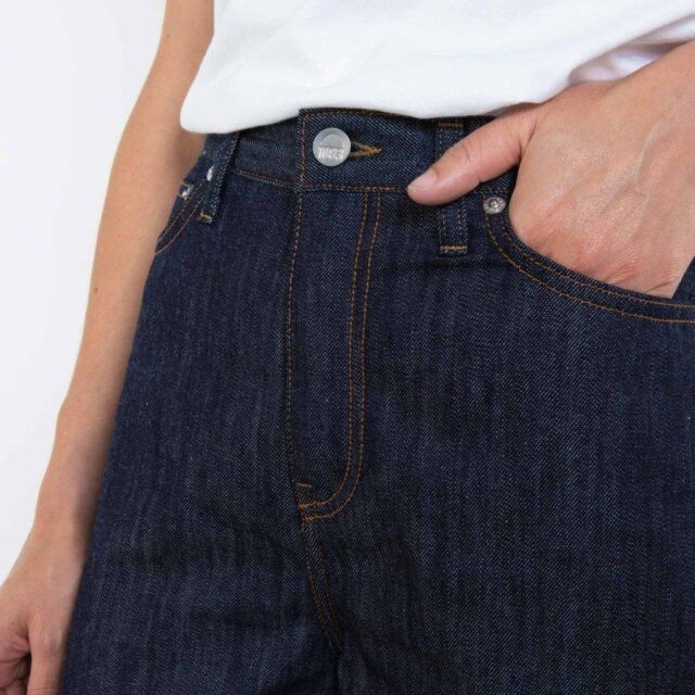 1083 - JEANS 2ND CHOIX LARGE 206H100 % coton bio superdenim indigo brut