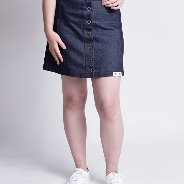 1083 - JUPE JEAN trapeze boutons 292H les hirondelles surcyclee