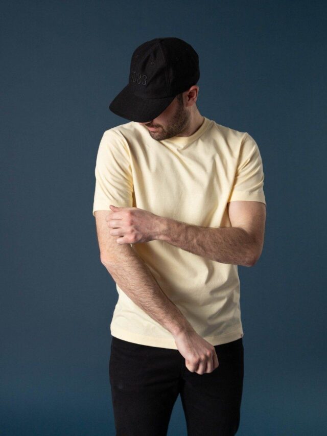 1083 - T-SHIRT DROIT 304 UNI coton bio jaune pastel Homme