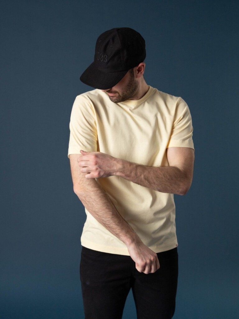 1083 - T-SHIRT DROIT 304 UNI coton bio jaune pastel Homme