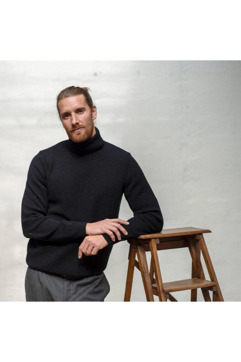 Le t-shirt Propre - Le col roulé 100% laine française - Noir