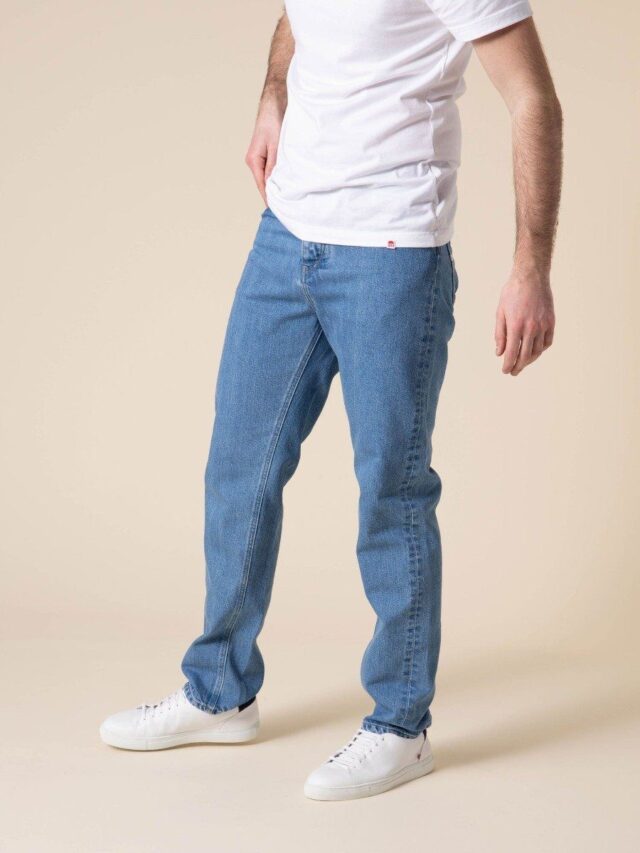 1083 - JEANS DROIT 101N DELAVE coton bio superdenim indigo clair Homme